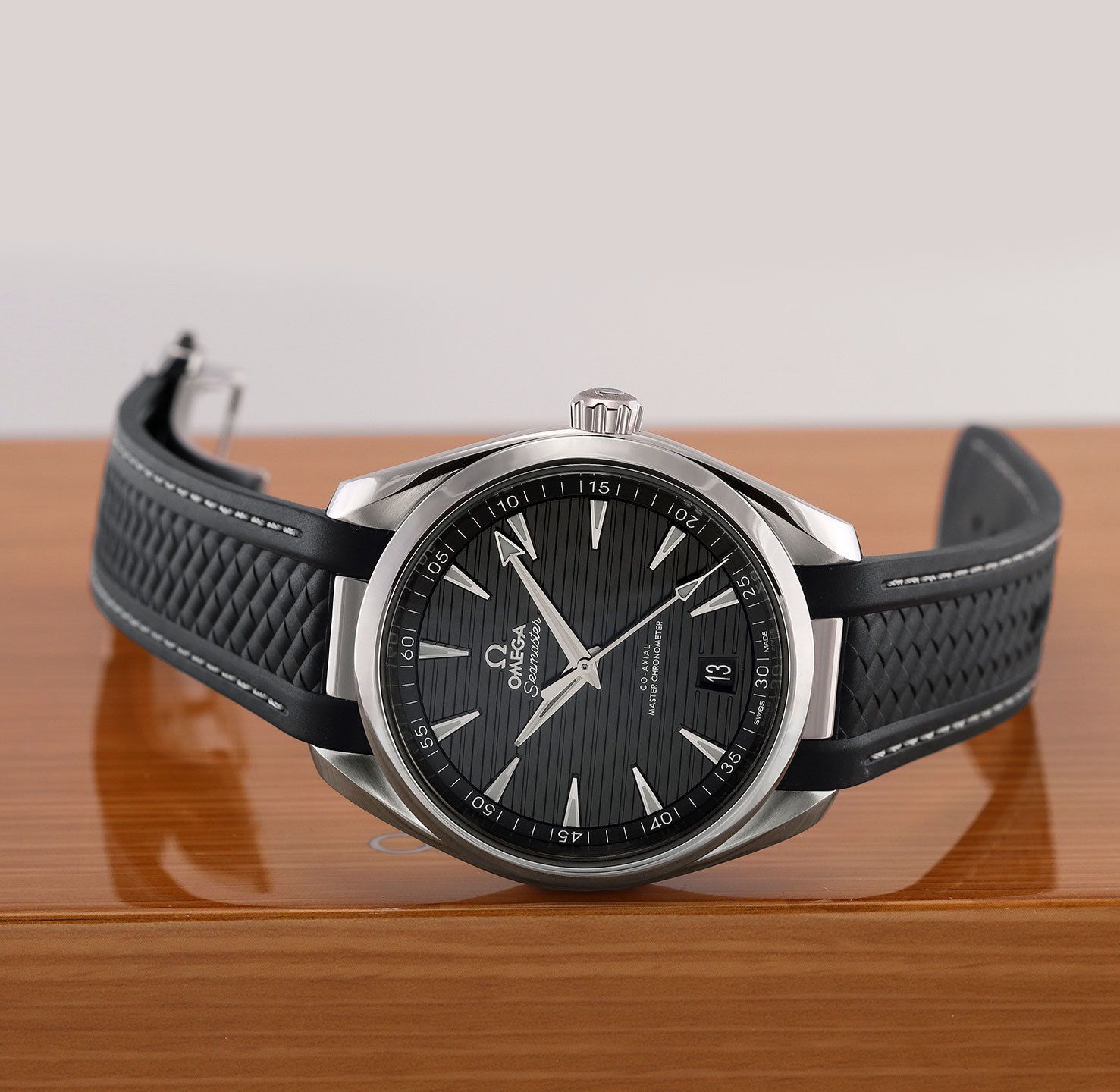 Omega  Seamaster AquaTerra 150m Co Axial 43mm Water Resistance Automatic Men's Watch - Image 3