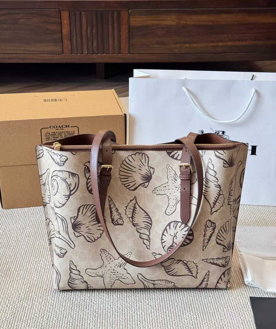 Coach Mollie Tote Bag In Signature Canvas With Seashell Print - Coastal Beach Women's Handbag - Image 5