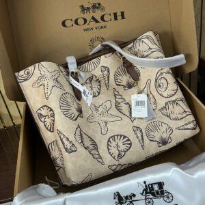 Coach Mollie Tote Bag In Signature Canvas With Seashell Print - Coastal Beach Women's Handbag