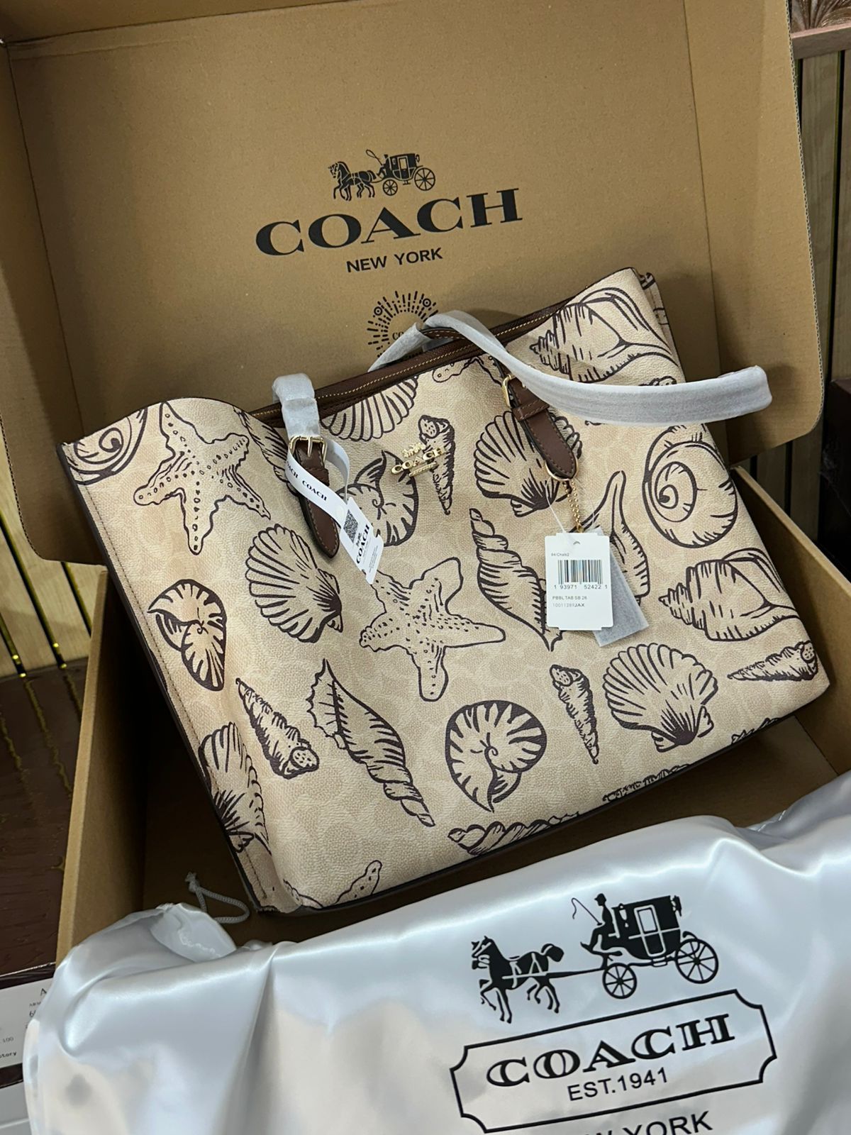 Coach Mollie Tote Bag In Signature Canvas With Seashell Print - Coastal Beach Women's Handbag