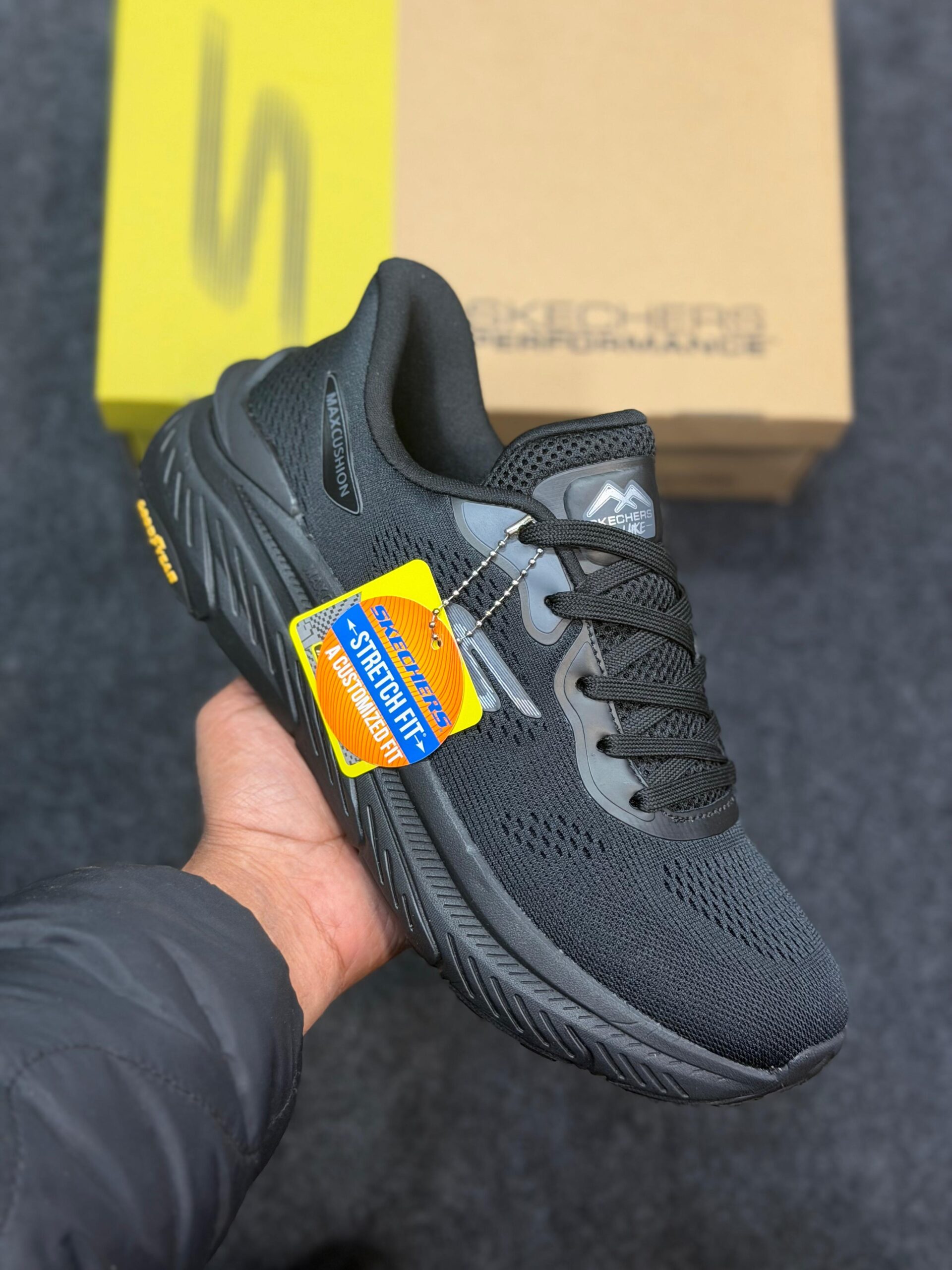 Skechers Max Cushioning Elite Performance Running Shoes For Men