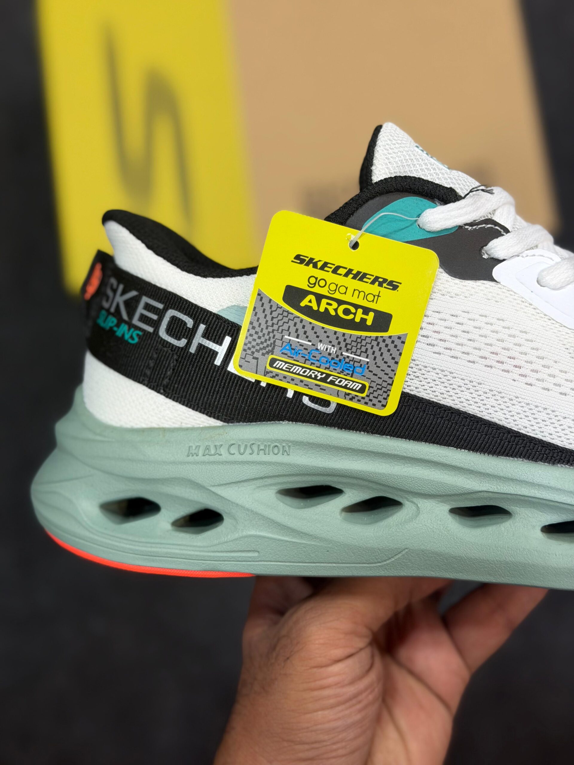 Skechers GO RUN Supersonic Max Men's Shoes - Image 5