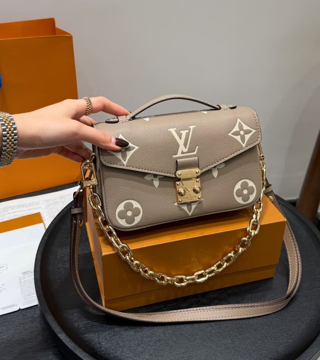 Louis Vuitton Pochette Métis East West Women's Handbag