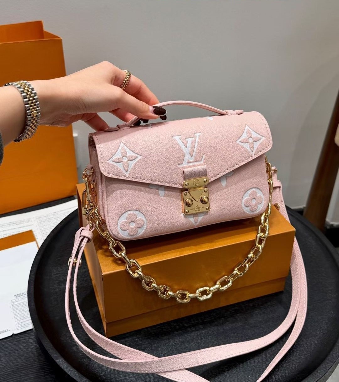 Louis Vuitton Pochette Métis East West Women's Handbag - Image 4