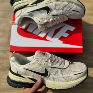 Nike V2K Run Men's Shoes