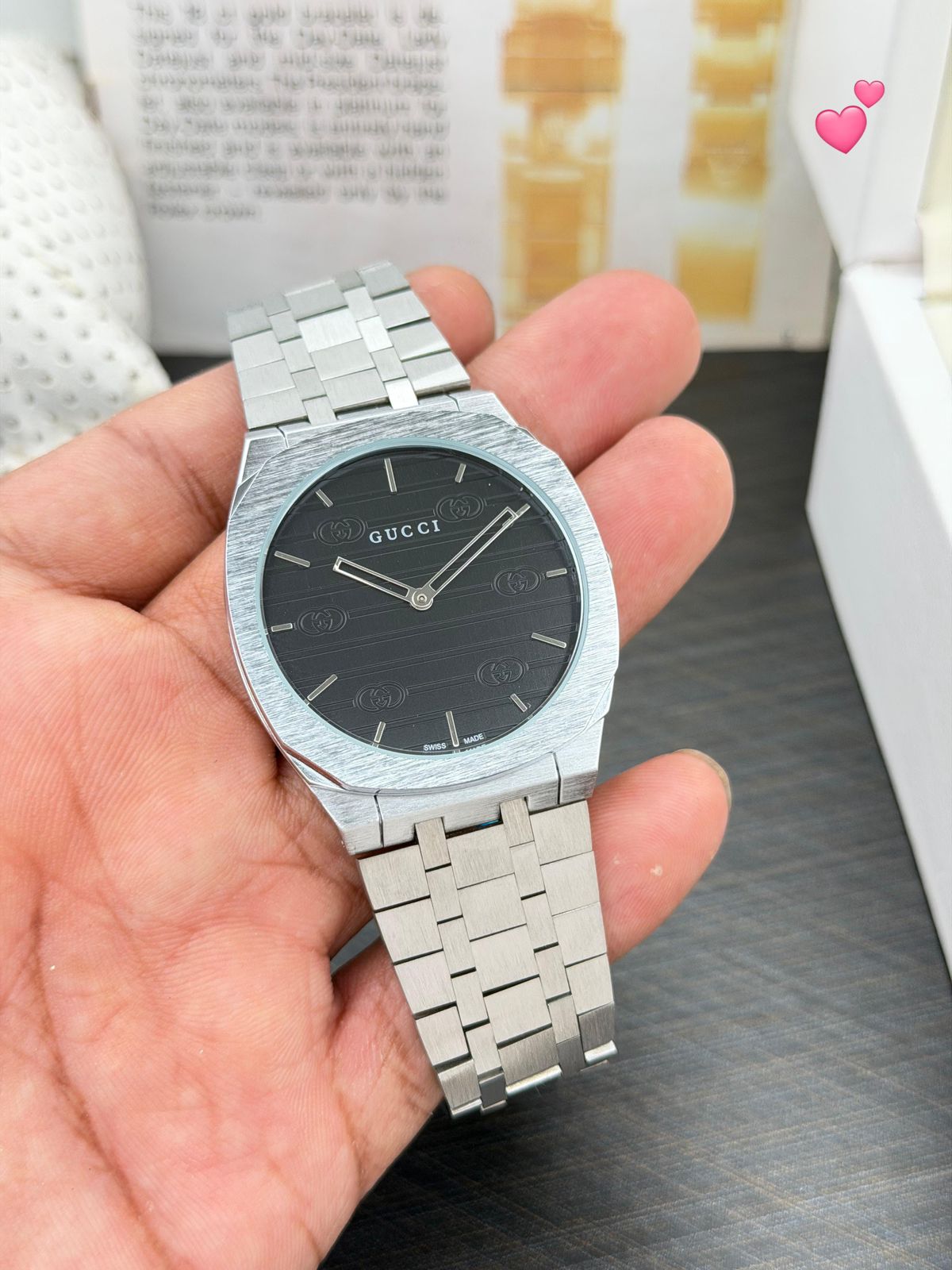 Gucci 25H Two-Tone Swiss Made Stainless Steel Quartz Movement Men's Watch - Image 6