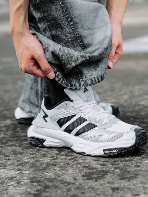 Adidas storm edge Men's Shoes - Image 4