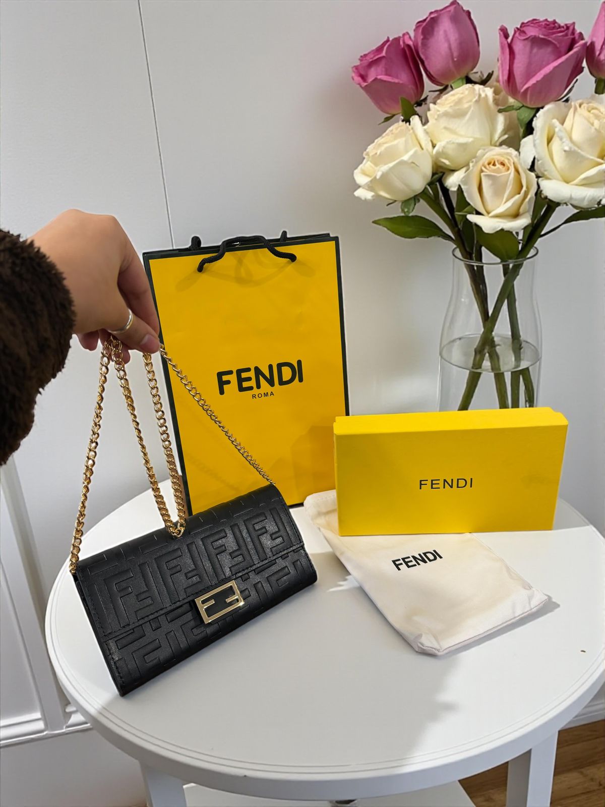 Fendi Baguette Continental Black Leather Women's Shoulder Bag - Image 4