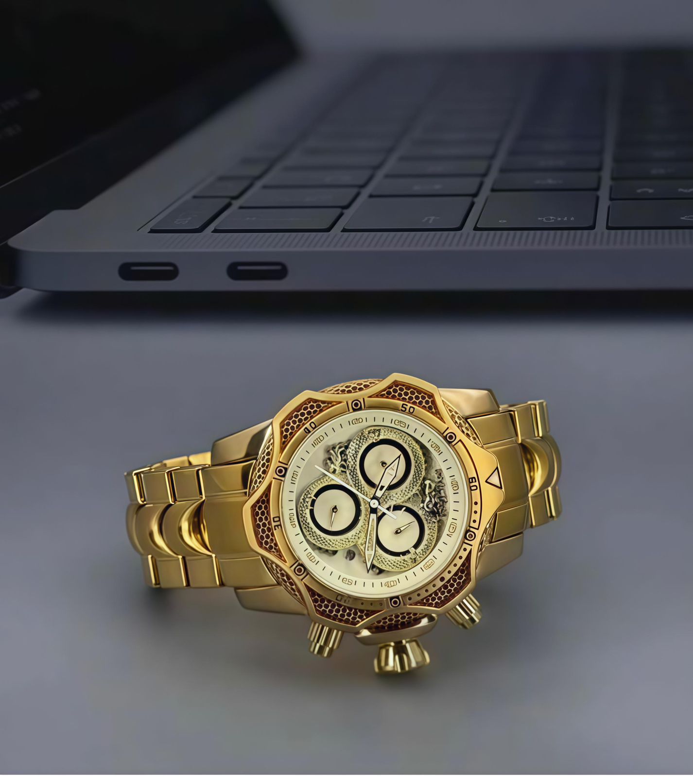 Invicta Reserve Venom Gen II Dragon Edition Chronograph Quartz Movement Men's Watch - Image 3