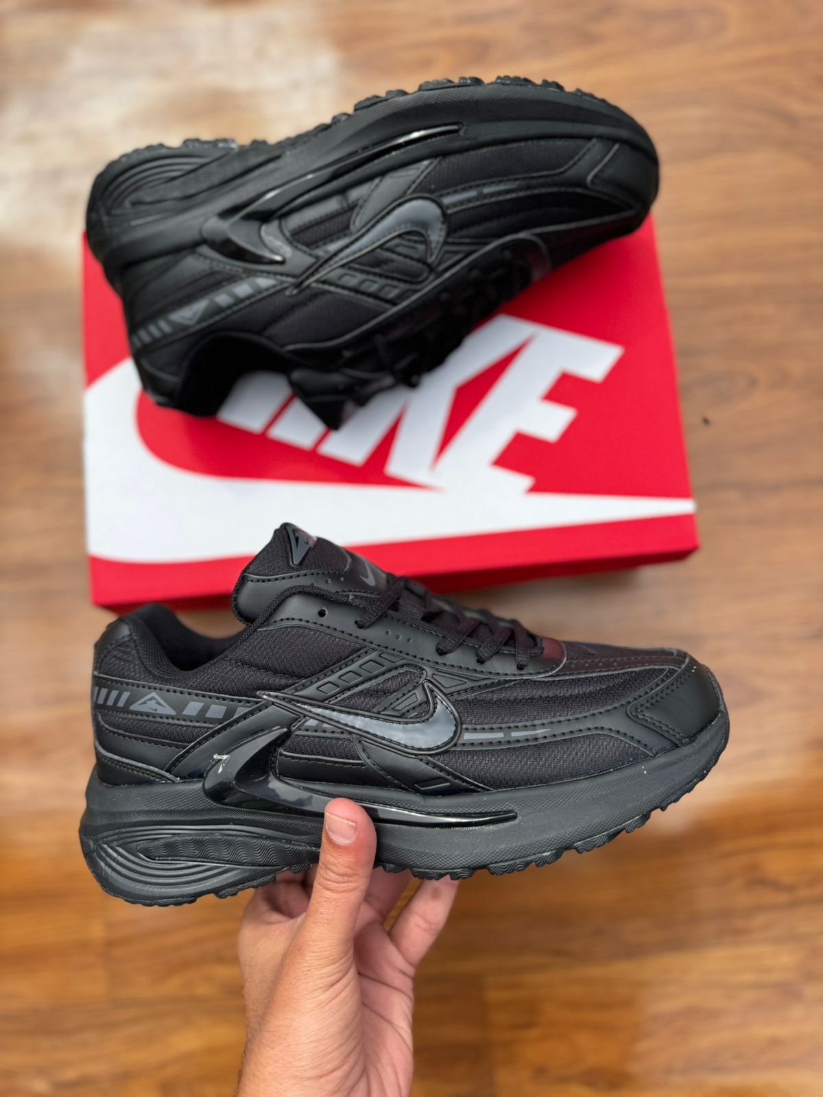 Nike initiators 26 Men's Shoe