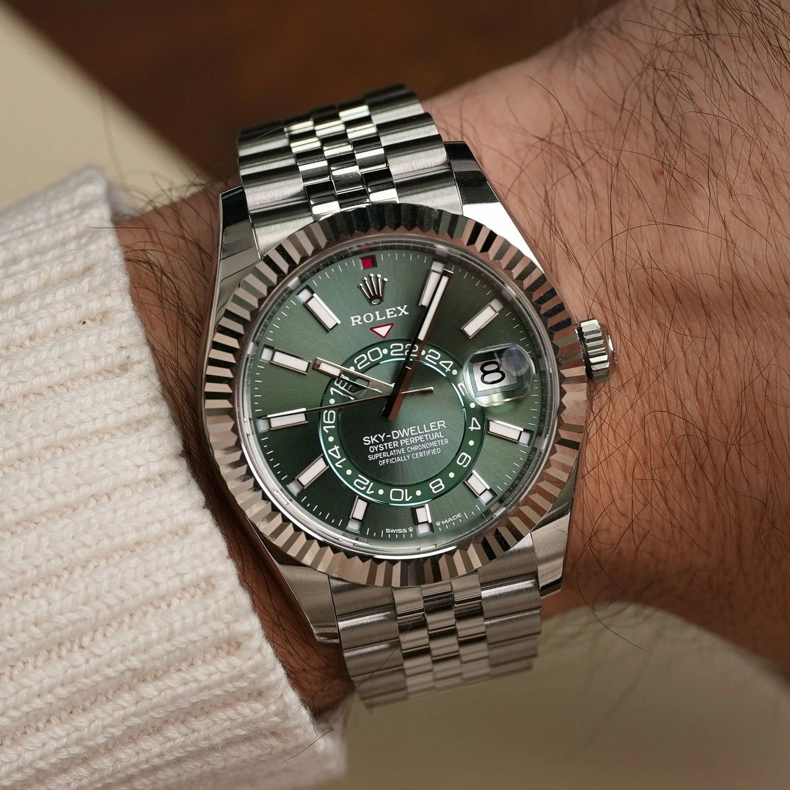 Rolex Sky-Dweller 42mm Automatic Men's Watch - Image 4