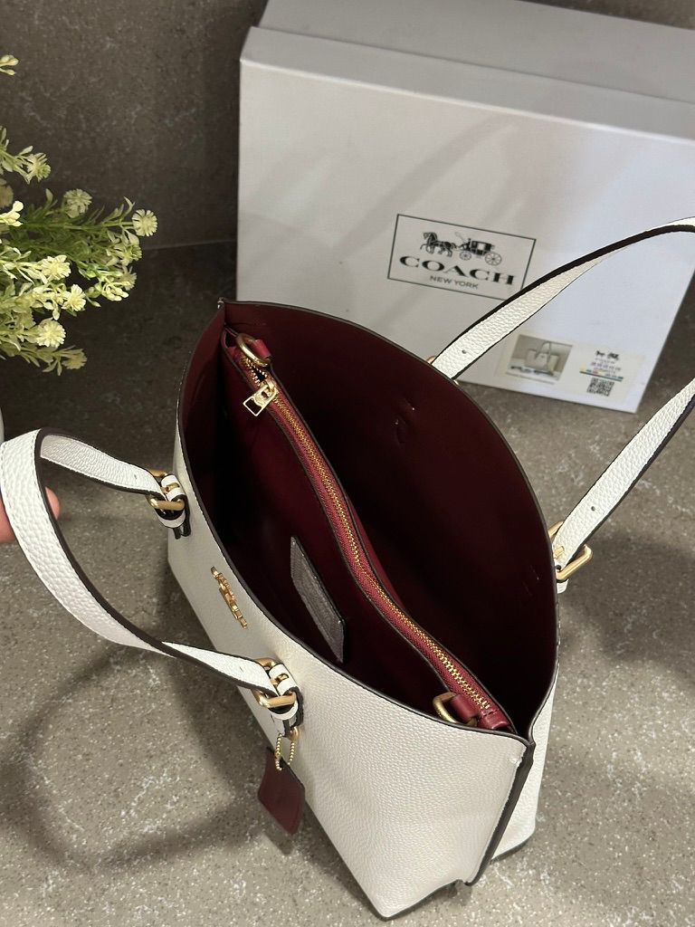 Coach Mollie Tote 25 leather bag For Women - Image 3