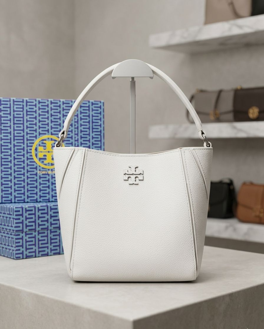 Tory Burch Small McGraw Bucket Bag for Women - Image 2