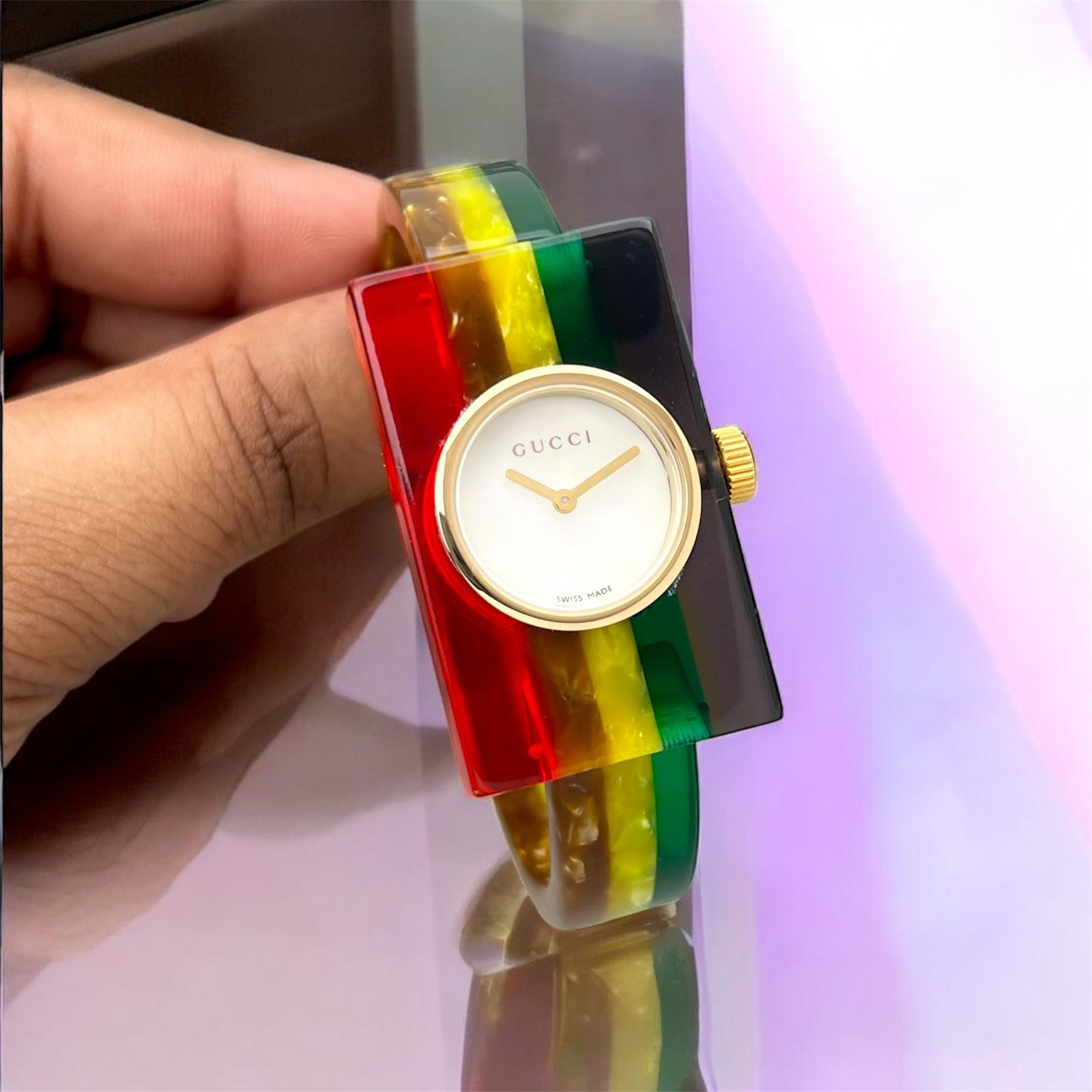 Gucci Plexiglass Women's Watch - Image 3