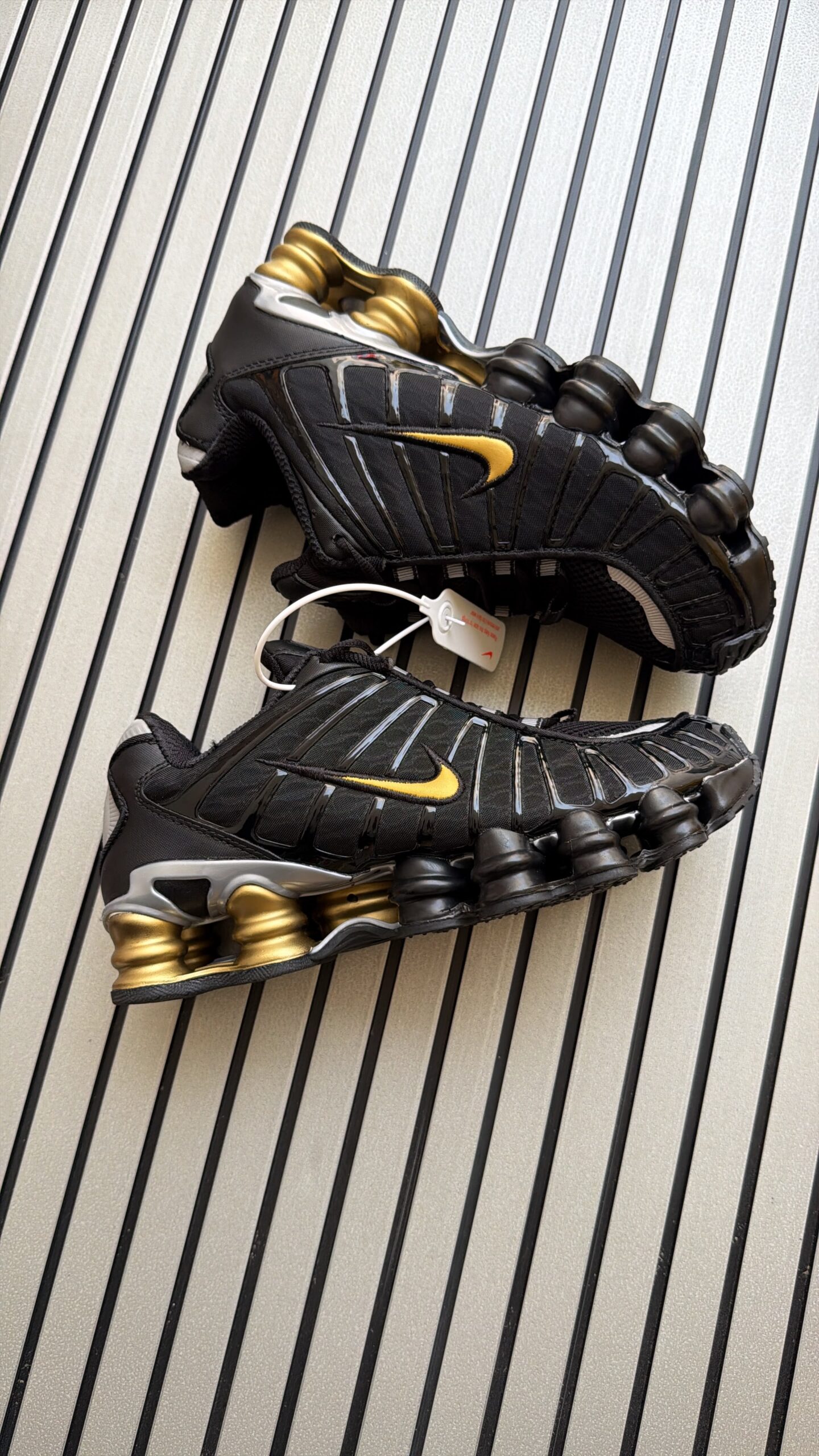 Nike Neymar Jr. x Shox TL Men's Shoes - Image 14