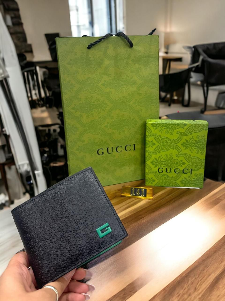 Gucci leather Bifold Men's Wallet - Image 2