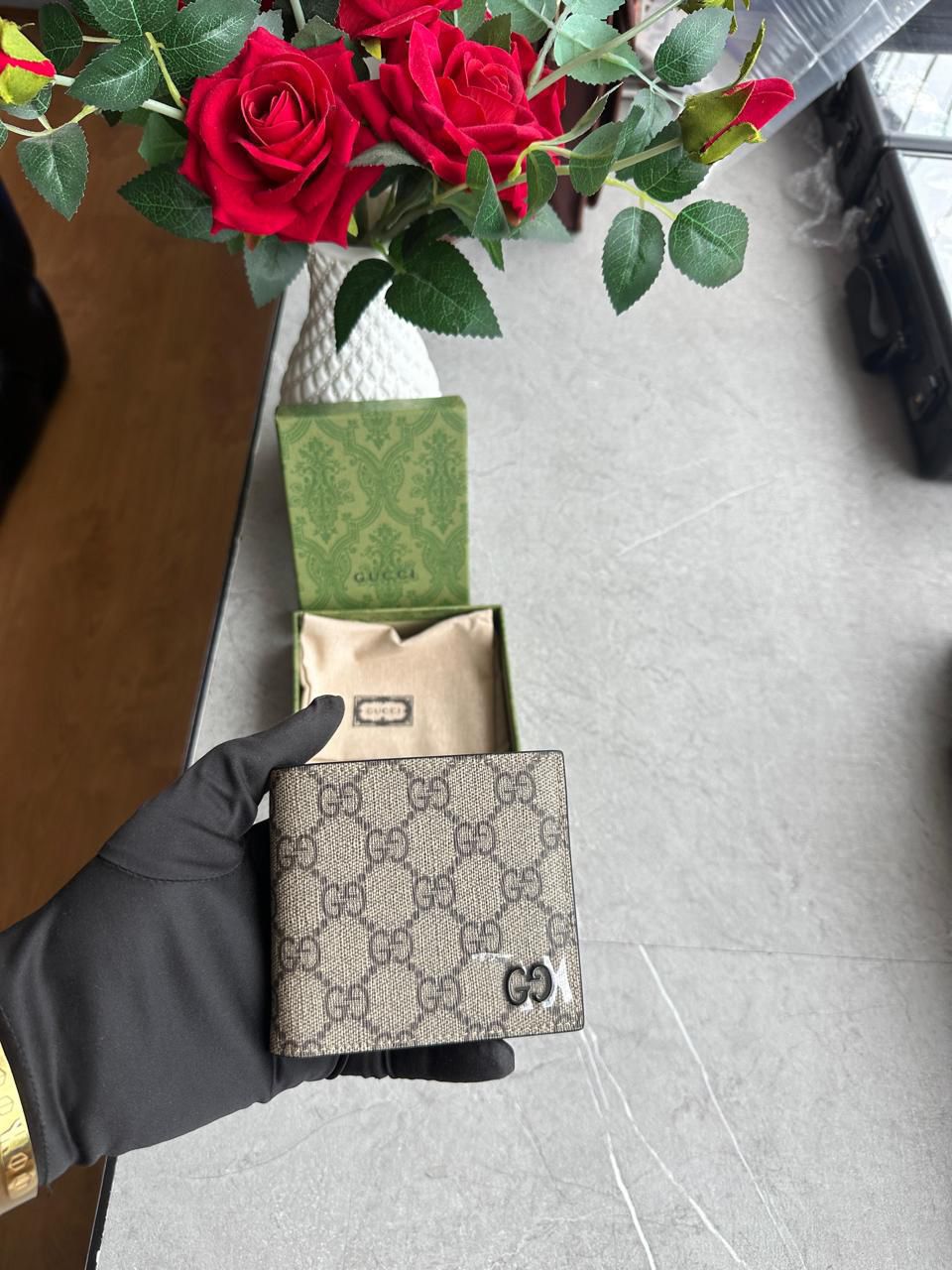 Gucci leather Bifold Men's Wallet - Image 3