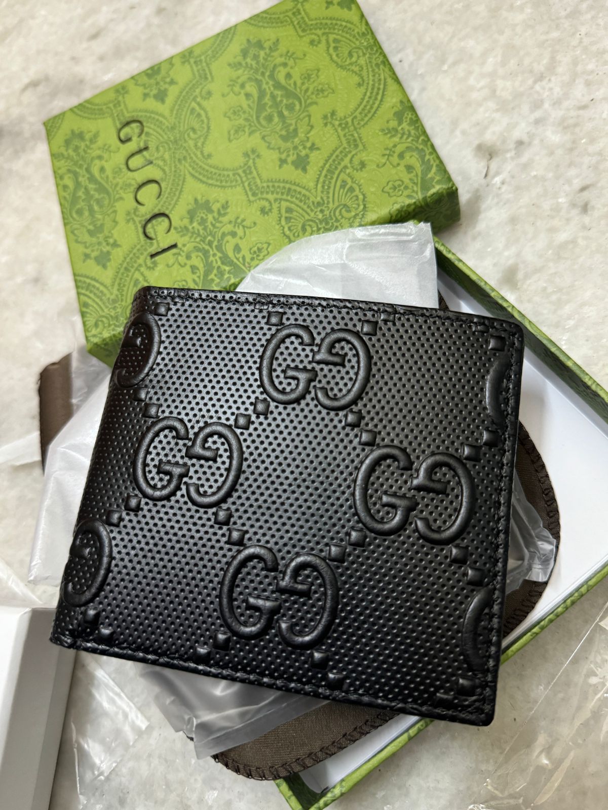Gucci leather Bifold Men's Wallet - Image 4