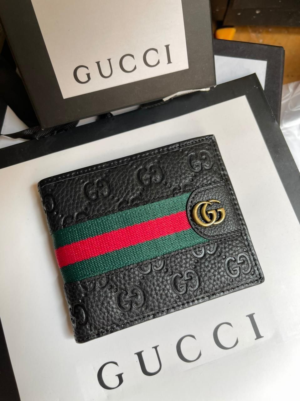 Gucci leather Bifold Men's Wallet - Image 7