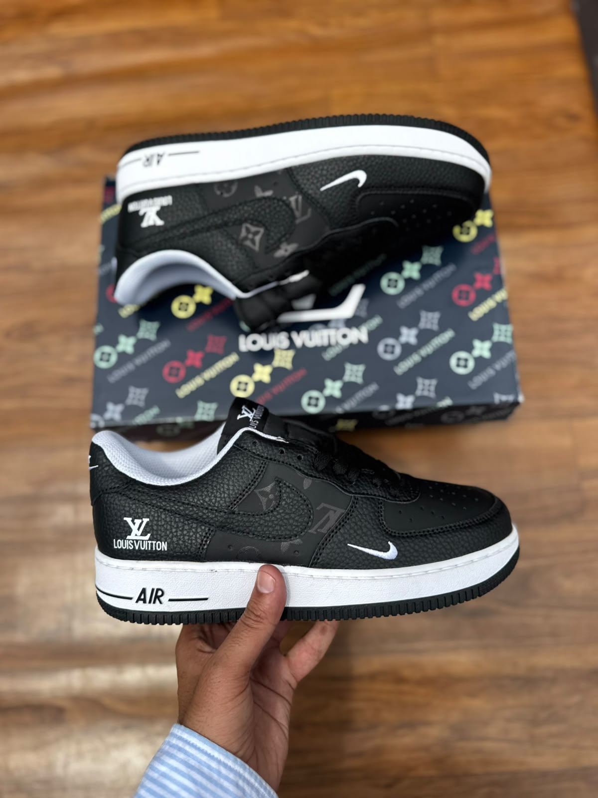 Nike Air Force 1 x Louis Vuitton sneakers - Image 2