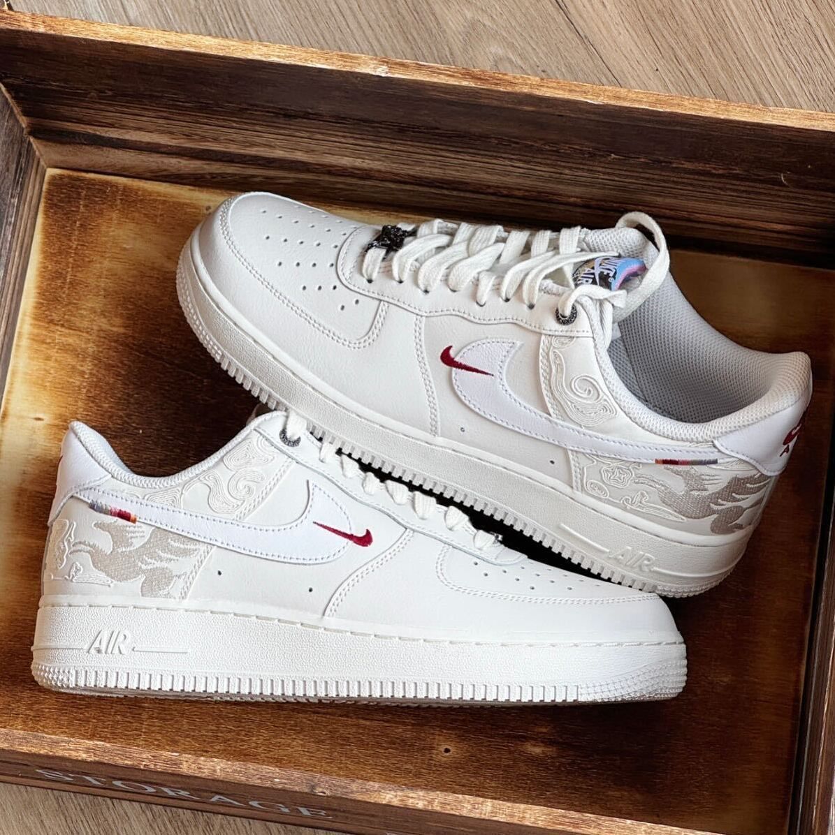 Nike Air Force 1 '07 SE LNY Men's Sneakers - Image 3