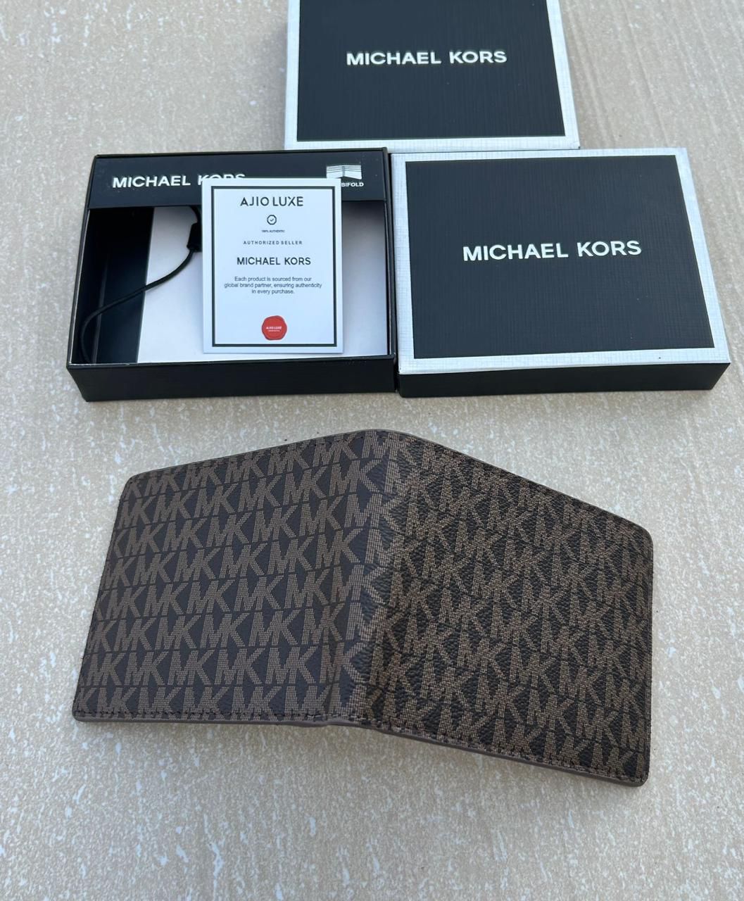 Michael Kors Cooper billfold wallet - Image 4