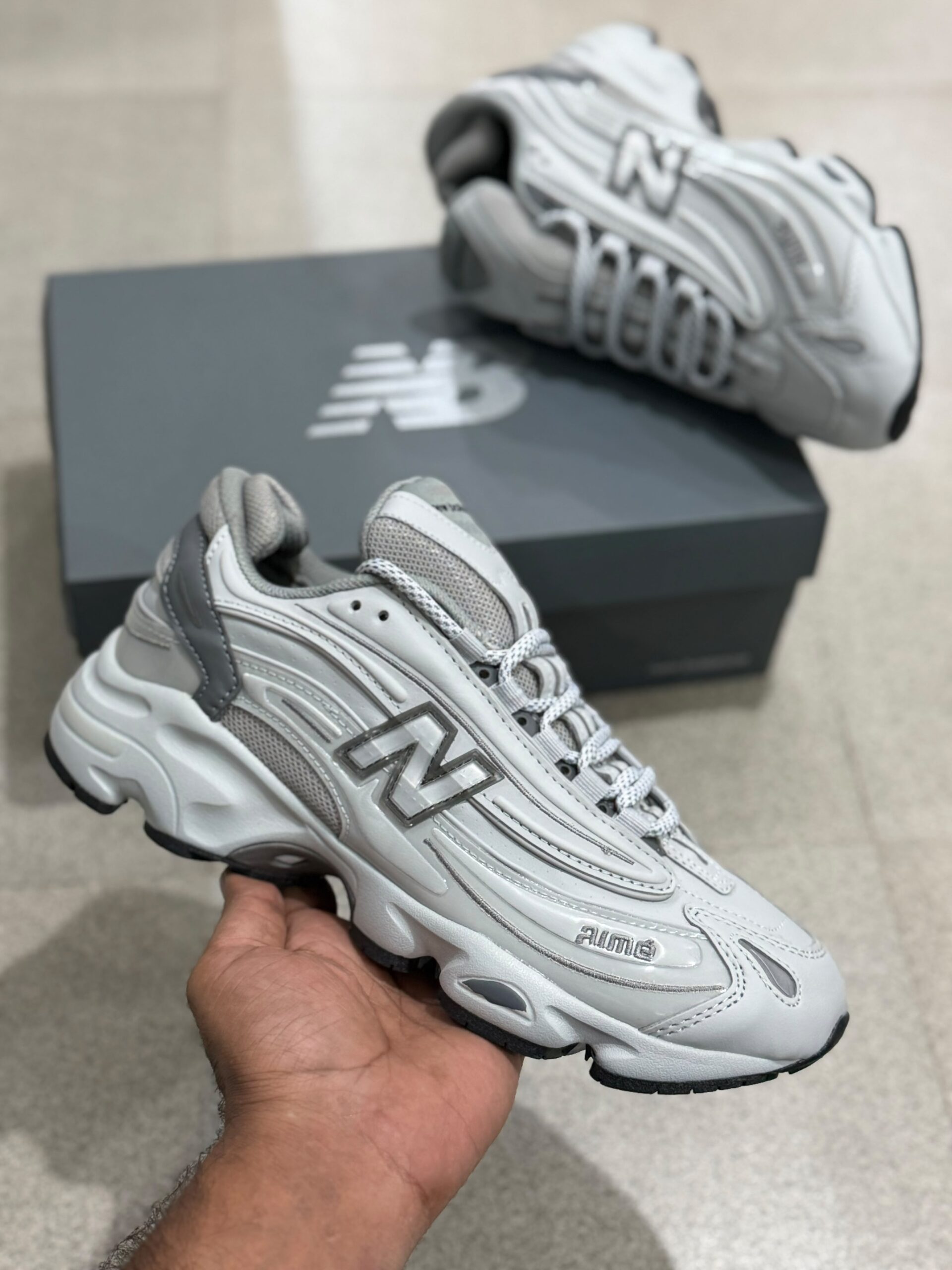 New Balance 1000 Men's Shoes - Image 4