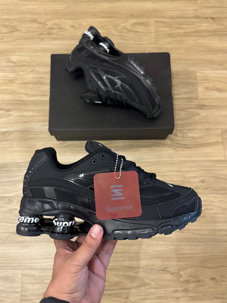 Nike Supreme Shox Ride 2 Shoes - Image 2